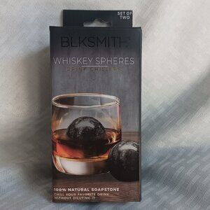 BLKSMITH Whiskey Spheres Drink Chillers 100% Natural Soapstone NEW IN BOX (2)